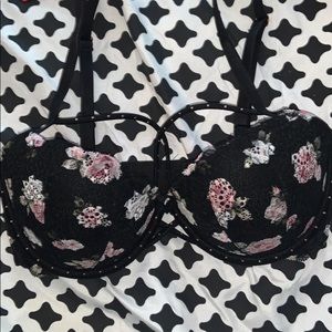 Victoria Secret Black Jeweled Floral Push Up 32DD